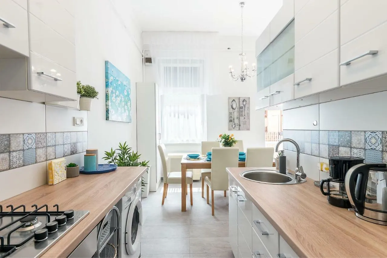 Kiraly Home Budapest City Center Ungarn